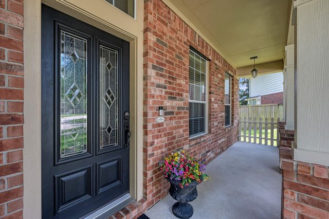 30902 Oak Forest Hollow Lane, Spring, TX 77386