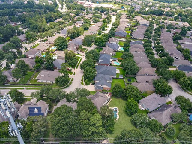 30902 Oak Forest Hollow Lane, Spring, TX 77386