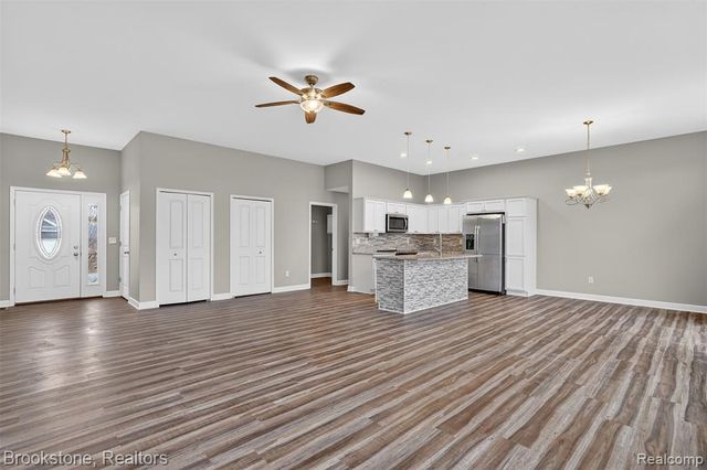 9477 Hickory Hollow Court, Davison, MI 48423