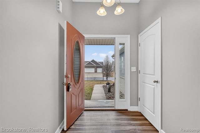 9477 Hickory Hollow Court, Davison, MI 48423