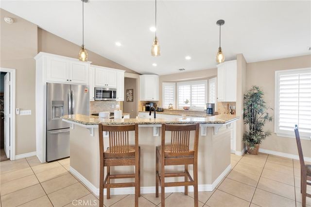 8695 Cantel Court, Oak Hills, CA 92344