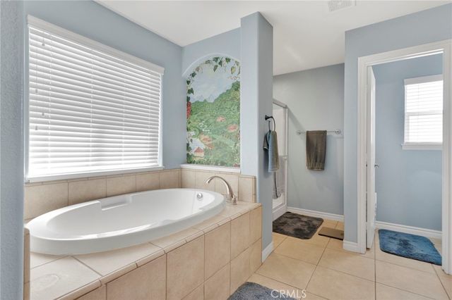 8695 Cantel Court, Oak Hills, CA 92344