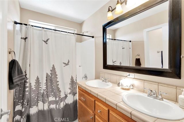 8695 Cantel Court, Oak Hills, CA 92344