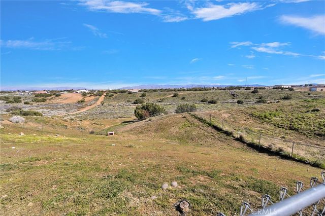 8695 Cantel Court, Oak Hills, CA 92344