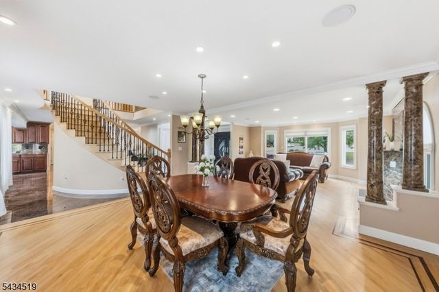 19 FAIRVIEW ROAD, Clark Twp., NJ 07066