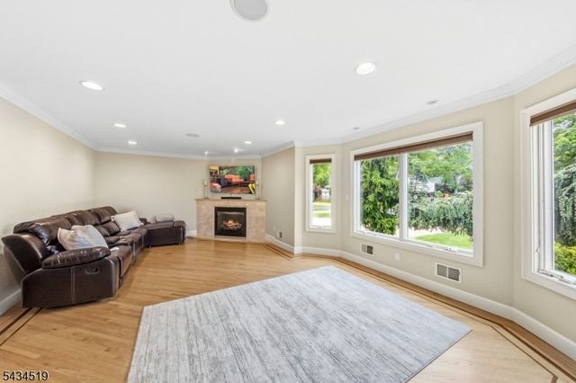 19 FAIRVIEW ROAD, Clark Twp., NJ 07066