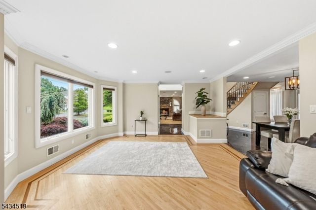 19 FAIRVIEW ROAD, Clark Twp., NJ 07066