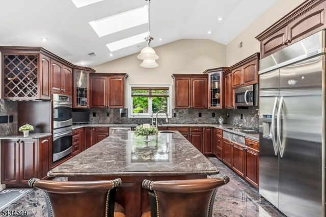 19 FAIRVIEW ROAD, Clark Twp., NJ 07066