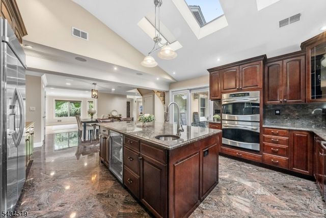 19 FAIRVIEW ROAD, Clark Twp., NJ 07066