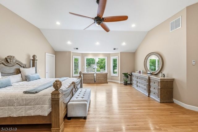 19 FAIRVIEW ROAD, Clark Twp., NJ 07066