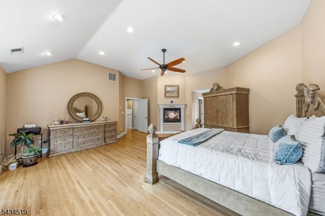 19 FAIRVIEW ROAD, Clark Twp., NJ 07066