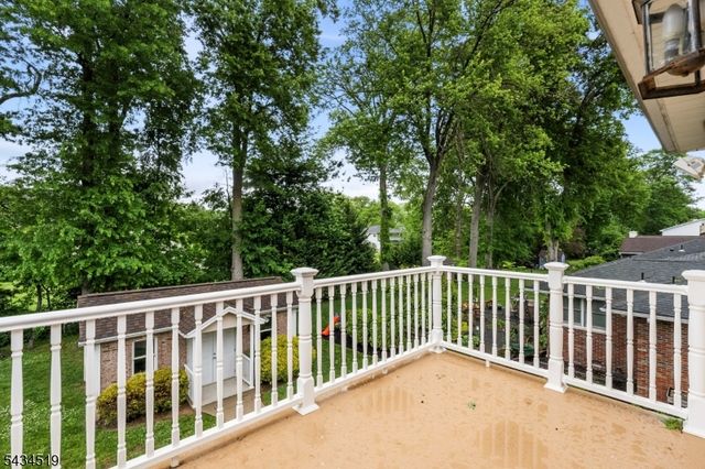 19 FAIRVIEW ROAD, Clark Twp., NJ 07066