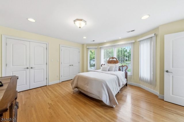 19 FAIRVIEW ROAD, Clark Twp., NJ 07066