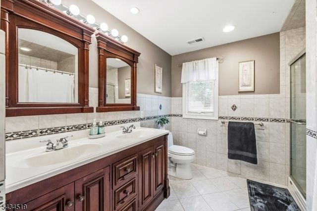 19 FAIRVIEW ROAD, Clark Twp., NJ 07066