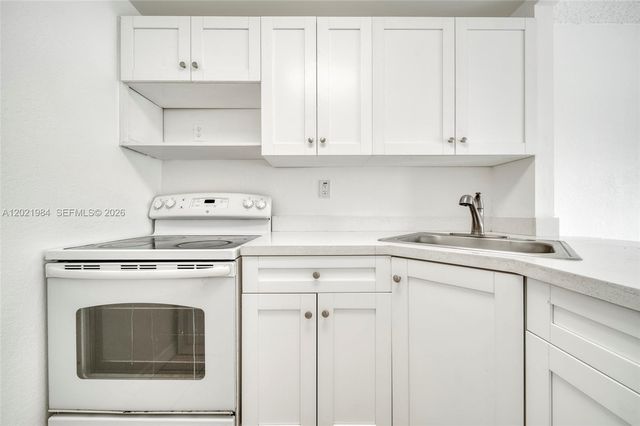 801 NW 47th Avenue 515W, Miami, FL 33126