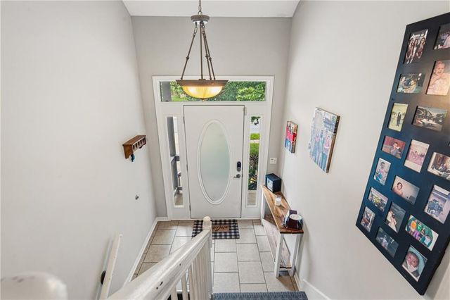 2316 SW Tracker Lane, Lee's Summit, MO 64082