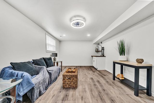 2630 Puckett CIR, Salem, VA 24153