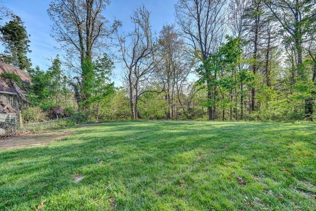 2630 Puckett CIR, Salem, VA 24153