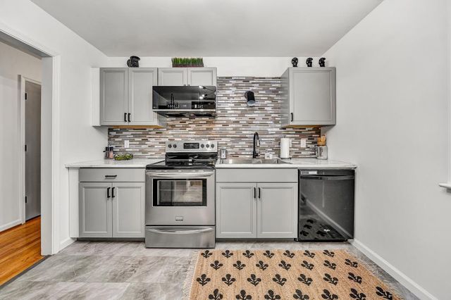 2630 Puckett CIR, Salem, VA 24153
