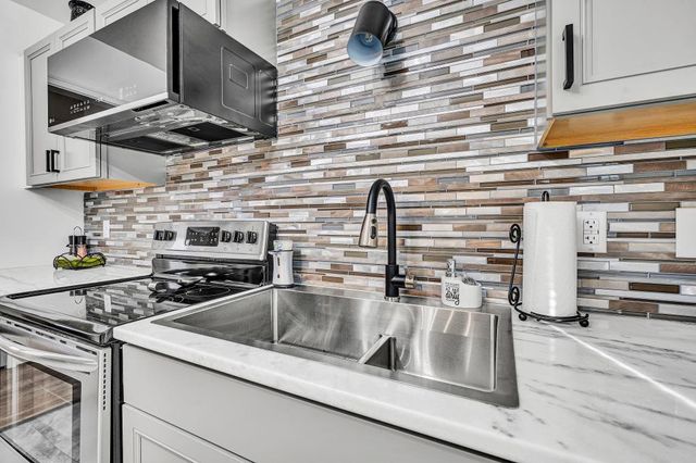 2630 Puckett CIR, Salem, VA 24153
