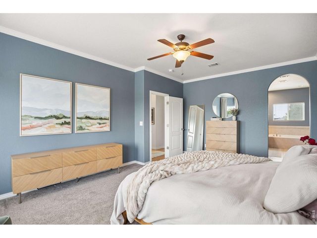 3433 Cottonwood Cir, Longmont, CO 80504