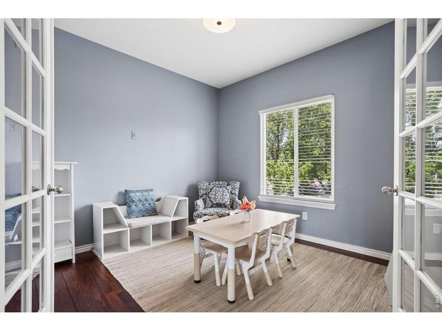 3433 Cottonwood Cir, Longmont, CO 80504