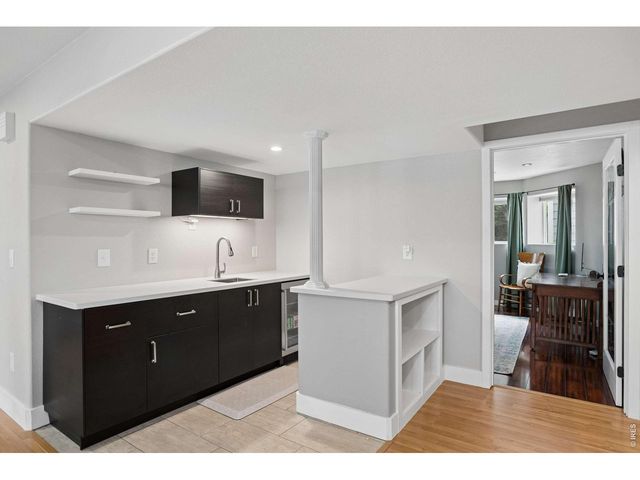 3433 Cottonwood Cir, Longmont, CO 80504