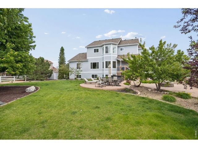 3433 Cottonwood Cir, Longmont, CO 80504