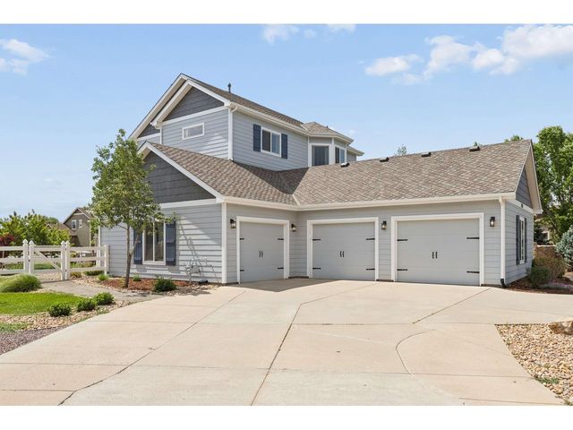 3433 Cottonwood Cir, Longmont, CO 80504