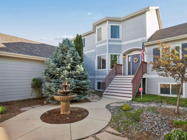 3433 Cottonwood Cir, Longmont, CO 80504