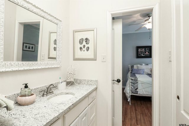 128 CR 1431, Jacksonville, TX 75766