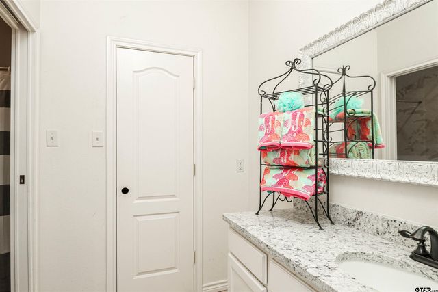 128 CR 1431, Jacksonville, TX 75766