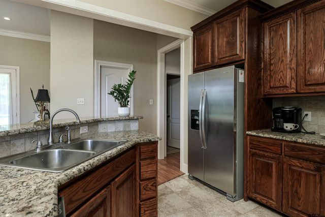 128 CR 1431, Jacksonville, TX 75766