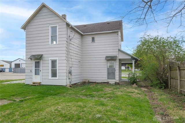 2210 Larch Street, Springfield, OH 45503