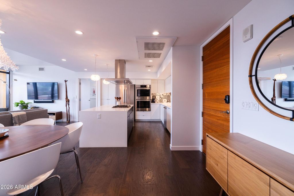 200 W PORTLAND Street 827, Phoenix, AZ 85003 — photo 3