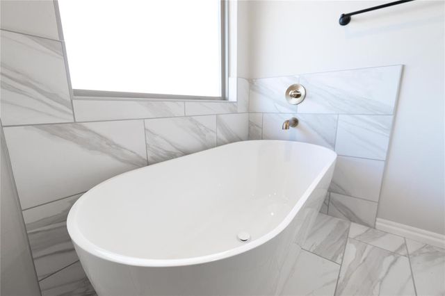 924 Peony Place, Edmond, OK 73034