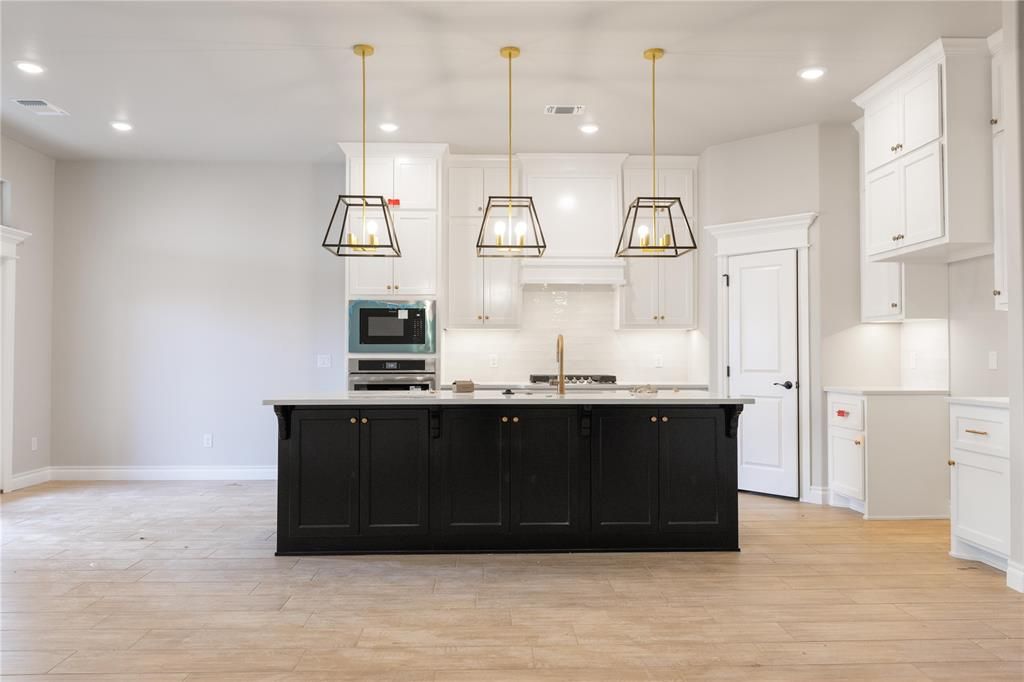 924 Peony Place, Edmond, OK 73034