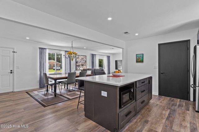 4605 Kings Drive, Wilmington, NC 28405