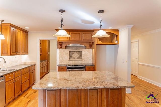 52 Walden Way, Hawkinsville, GA 31036