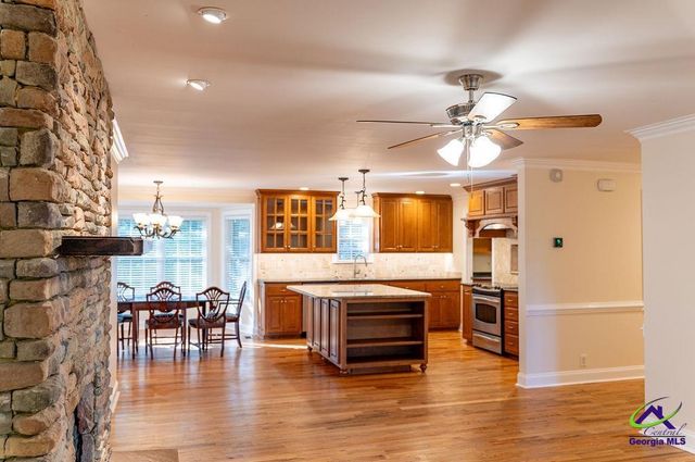 52 Walden Way, Hawkinsville, GA 31036