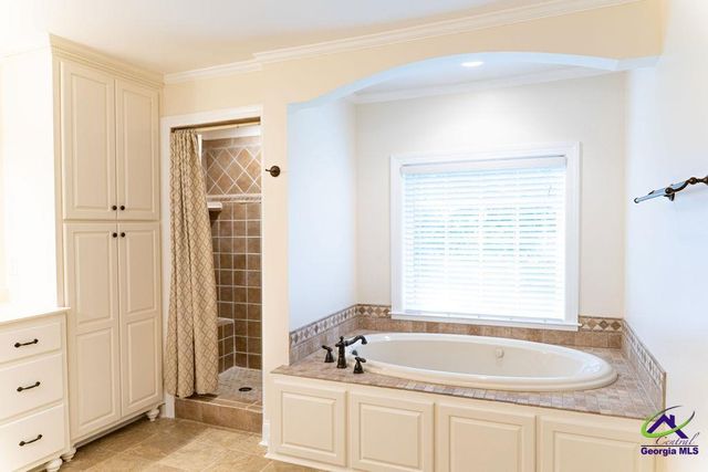 52 Walden Way, Hawkinsville, GA 31036