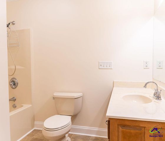 52 Walden Way, Hawkinsville, GA 31036