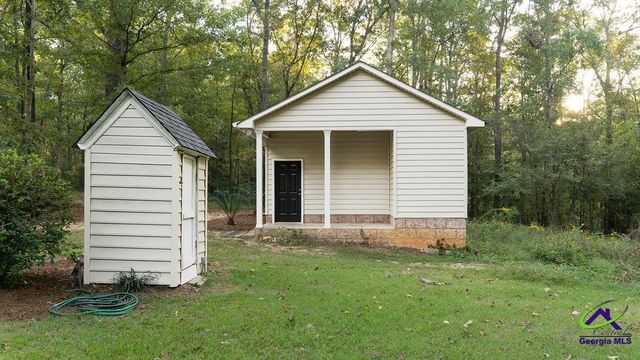 52 Walden Way, Hawkinsville, GA 31036