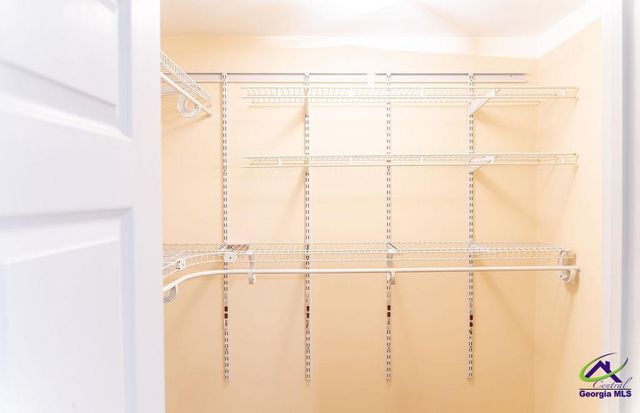 52 Walden Way, Hawkinsville, GA 31036