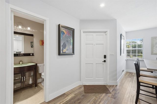 261 NE 16th Place 305, Fort Lauderdale, FL 33305