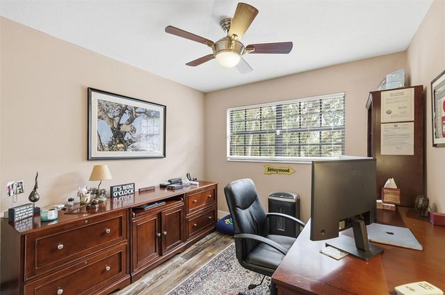 261 NE 16th Place 305, Fort Lauderdale, FL 33305