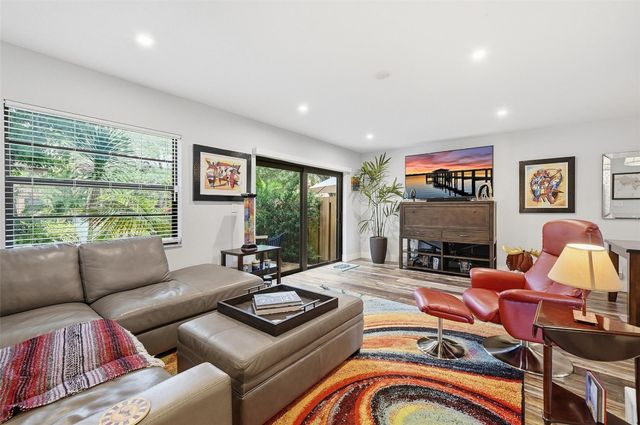 261 NE 16th Place 305, Fort Lauderdale, FL 33305