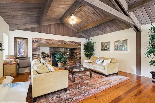 261 NE 16th Place 305, Fort Lauderdale, FL 33305