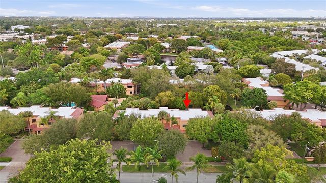 261 NE 16th Place 305, Fort Lauderdale, FL 33305