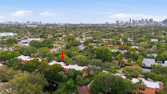 261 NE 16th Place 305, Fort Lauderdale, FL 33305